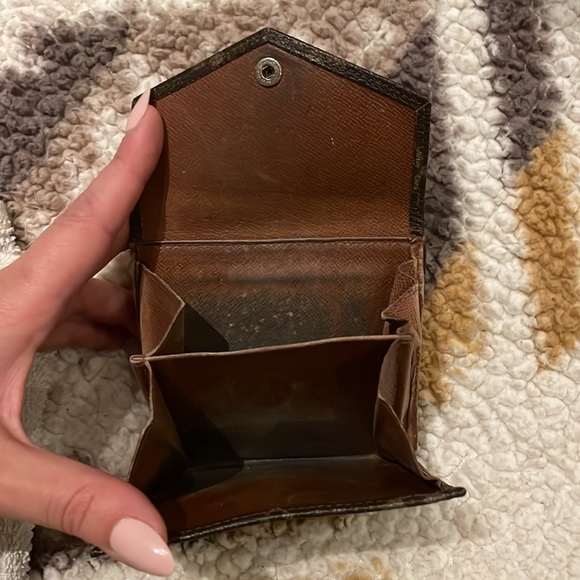 COPY - Louis Vuitton authentic mens wallet - Picture 2 of 9